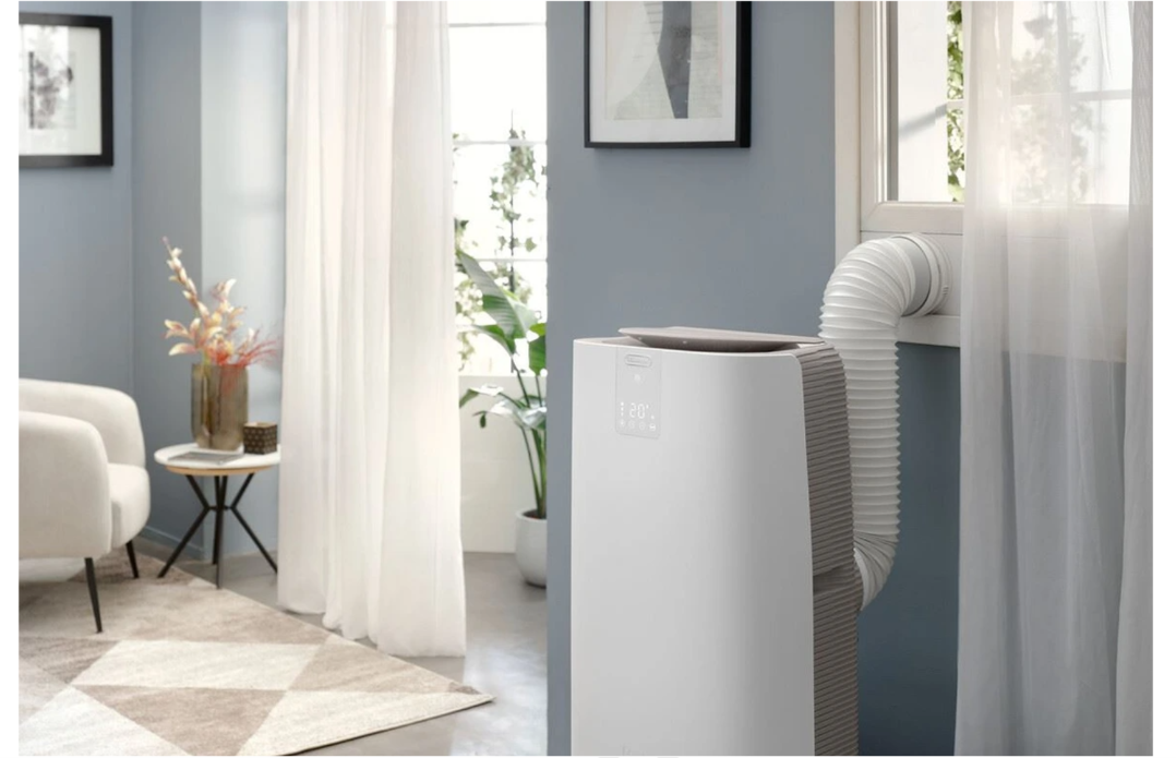 De'Longhi PACAP120 GentleJet Tragbare Klimaanlage – 12000 BTU, Klasse A+, R290, GentleJet 180°